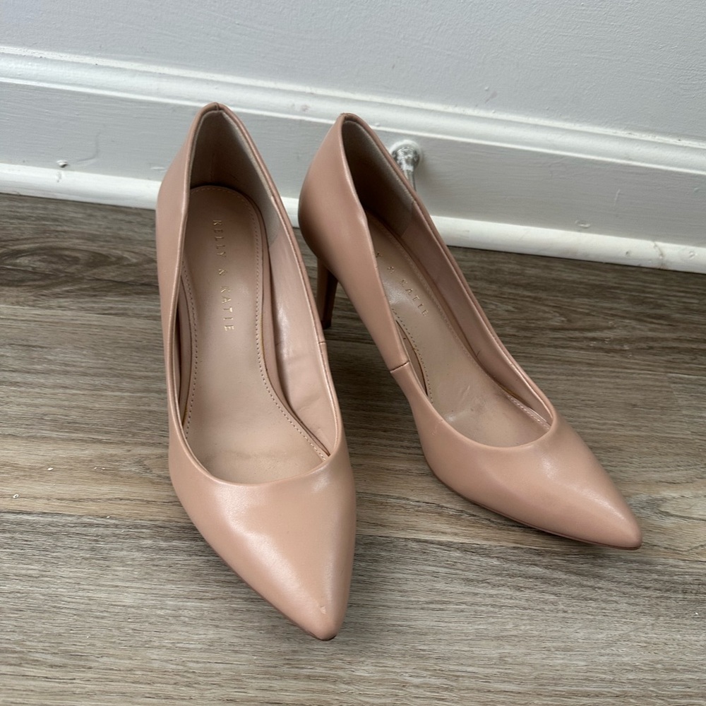 Kelly and Katie Nude Heels